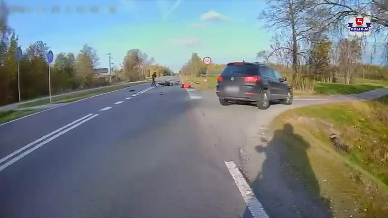 Wypadek motocyklistów i rowerzysty na trasie Lubartów–Parczew.mp4