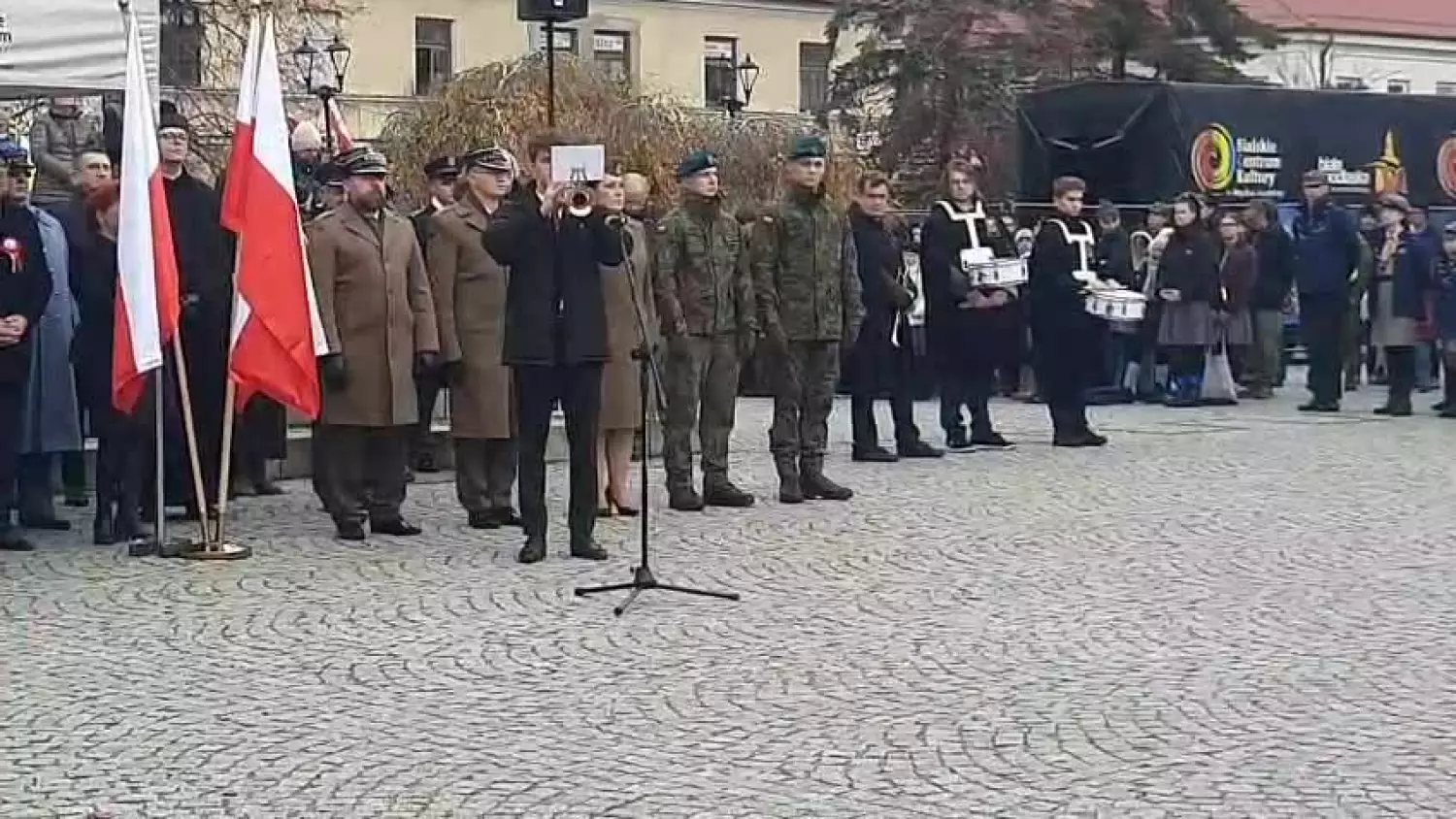 whatsapp-video-2025-11-12-at-105918.mp4